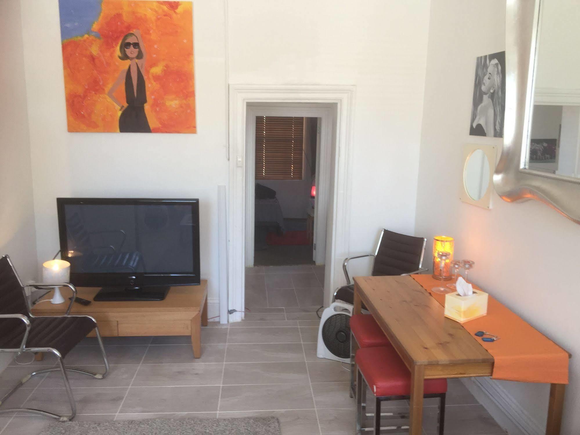 Darlinghurst Apartments *